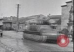 Image troupes françaises affichage wrecked matériel allemand France, 1940, de la seconde 20 séquences d'archives historiques vidéo 65675059057