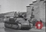Image troupes françaises affichage wrecked matériel allemand France, 1940, de la seconde 21 séquences d'archives historiques vidéo 65675059057