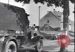 Image troupes françaises affichage wrecked matériel allemand France, 1940, de la seconde 49 séquences d'archives historiques vidéo 65675059057