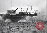 Standbild italienische T3 Scorpion Sizilien Italien, 1943, aus Sekunde 26 historischem Filmmaterial Videoclip 65675059062