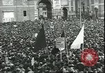 Standbild Mai Tag feiern Rom Italien, 1945, aus Sekunde 3 historischem Filmmaterial Videoclip 65675059069