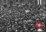 Standbild Mai Tag feiern Rom Italien, 1945, aus Sekunde 41 historischem Filmmaterial Videoclip 65675059069