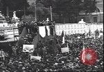 Standbild Mai Tag feiern Rom Italien, 1945, aus Sekunde 45 historischem Filmmaterial Videoclip 65675059069