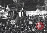 Standbild Mai Tag feiern Rom Italien, 1945, aus Sekunde 47 historischem Filmmaterial Videoclip 65675059069