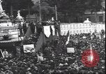 Standbild Mai Tag feiern Rom Italien, 1945, aus Sekunde 52 historischem Filmmaterial Videoclip 65675059069