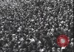 Standbild Mai Tag feiern Rom Italien, 1945, aus Sekunde 59 historischem Filmmaterial Videoclip 65675059069