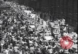Standbild USA Soldaten Mailand Italien, 1945, aus Sekunde 6 historischem Filmmaterial Videoclip 65675059072