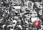 Standbild USA Soldaten Mailand Italien, 1945, aus Sekunde 17 historischem Filmmaterial Videoclip 65675059072