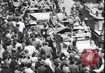 Standbild USA Soldaten Mailand Italien, 1945, aus Sekunde 18 historischem Filmmaterial Videoclip 65675059072