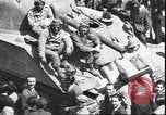 Standbild USA Soldaten Mailand Italien, 1945, aus Sekunde 39 historischem Filmmaterial Videoclip 65675059072