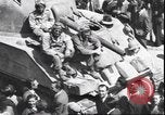 Standbild USA Soldaten Mailand Italien, 1945, aus Sekunde 41 historischem Filmmaterial Videoclip 65675059072