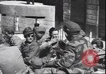 Immagine di Prigionieri tedeschi Milano Italia, 1945, secondo 15 filmato di repertorio 65675059073