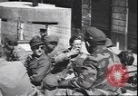 Immagine di Prigionieri tedeschi Milano Italia, 1945, secondo 16 filmato di repertorio 65675059073