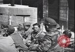 Immagine di Prigionieri tedeschi Milano Italia, 1945, secondo 22 filmato di repertorio 65675059073