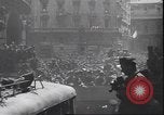 Immagine di Prigionieri tedeschi Milano Italia, 1945, secondo 39 filmato di repertorio 65675059073
