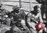 Immagine di Prigionieri tedeschi Milano Italia, 1945, secondo 49 filmato di repertorio 65675059073