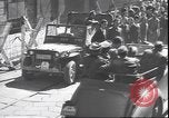 Immagine di Prigionieri tedeschi Milano Italia, 1945, secondo 58 filmato di repertorio 65675059073