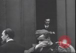 Immagine di Prigionieri tedeschi Milano Italia, 1945, secondo 7 filmato di repertorio 65675059075