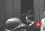 Immagine di Prigionieri tedeschi Milano Italia, 1945, secondo 13 filmato di repertorio 65675059075