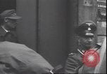 Immagine di Prigionieri tedeschi Milano Italia, 1945, secondo 31 filmato di repertorio 65675059075