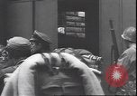 Immagine di Prigionieri tedeschi Milano Italia, 1945, secondo 41 filmato di repertorio 65675059075