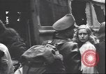 Immagine di Prigionieri tedeschi Milano Italia, 1945, secondo 54 filmato di repertorio 65675059075