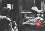 Immagine di Prigionieri tedeschi Milano Italia, 1945, secondo 57 filmato di repertorio 65675059075