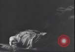 Standbild Leiche von Mussolini Italien, 1945, aus Sekunde 22 historischem Filmmaterial Videoclip 65675059077