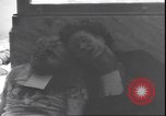 Standbild Leiche von Mussolini Italien, 1945, aus Sekunde 40 historischem Filmmaterial Videoclip 65675059077