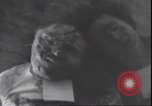 Standbild Leiche von Mussolini Italien, 1945, aus Sekunde 52 historischem Filmmaterial Videoclip 65675059077