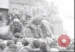 Immagine di Partigiani italiani Milano Italia, 1945, secondo 27 filmato di repertorio 65675059081