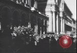 Immagine di Partigiani italiani Milano Italia, 1945, secondo 31 filmato di repertorio 65675059081