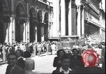 Immagine di Partigiani italiani Milano Italia, 1945, secondo 44 filmato di repertorio 65675059081