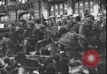 Immagine di Partigiani italiani Milano Italia, 1945, secondo 62 filmato di repertorio 65675059081