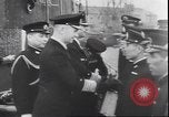 Standbild deutscher Marineoffizier Deutschland, 1943, aus Sekunde 40 historischem Filmmaterial Videoclip 65675059085