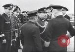 Standbild deutscher Marineoffizier Deutschland, 1943, aus Sekunde 52 historischem Filmmaterial Videoclip 65675059085