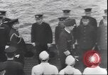 Standbild deutscher Marineoffizier Deutschland, 1943, aus Sekunde 58 historischem Filmmaterial Videoclip 65675059085