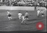 Immagine di Il Calcio o le partite di calcio in Germania durante la seconda guerra mondiale Stuttgart Germania, 1944, secondo 17 filmato di repertorio 65675059089