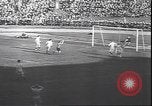 Immagine di Il Calcio o le partite di calcio in Germania durante la seconda guerra mondiale Stuttgart Germania, 1944, secondo 33 filmato di repertorio 65675059089