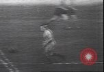Immagine di Il Calcio o le partite di calcio in Germania durante la seconda guerra mondiale Stuttgart Germania, 1944, secondo 42 filmato di repertorio 65675059089