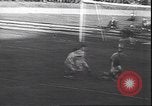 Immagine di Il Calcio o le partite di calcio in Germania durante la seconda guerra mondiale Stuttgart Germania, 1944, secondo 48 filmato di repertorio 65675059089