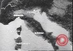 Immagine di Benito Mussolini con funzionari tedeschi Teatro europeo, 1944, secondo 3 filmato di repertorio 65675059093