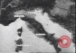 Immagine di Benito Mussolini con funzionari tedeschi Teatro europeo, 1944, secondo 6 filmato di repertorio 65675059093