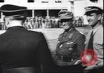Immagine di Benito Mussolini con funzionari tedeschi Teatro europeo, 1944, secondo 23 filmato di repertorio 65675059093