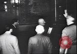 Immagine di Benito Mussolini con funzionari tedeschi Teatro europeo, 1944, secondo 31 filmato di repertorio 65675059093