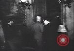Immagine di Benito Mussolini con funzionari tedeschi Teatro europeo, 1944, secondo 33 filmato di repertorio 65675059093