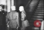 Immagine di Benito Mussolini con funzionari tedeschi Teatro europeo, 1944, secondo 39 filmato di repertorio 65675059093