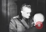 Immagine di Benito Mussolini con funzionari tedeschi Teatro europeo, 1944, secondo 42 filmato di repertorio 65675059093