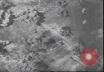 Immagine di Il tedesco ha 111 bombardieri attaccando obiettivi sovietica Il Gomel Russia Unione Sovietica, 1944, secondo 37 filmato di repertorio 65675059094