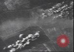 Immagine di Il tedesco ha 111 bombardieri attaccando obiettivi sovietica Il Gomel Russia Unione Sovietica, 1944, secondo 57 filmato di repertorio 65675059094